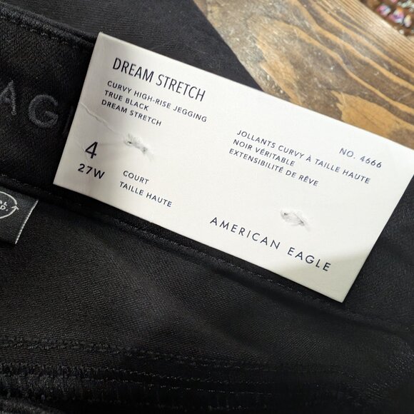 BNWT. Size 4 Short. American Eagle True Black Curvy High Rise Jegging. - Picture 3 of 8